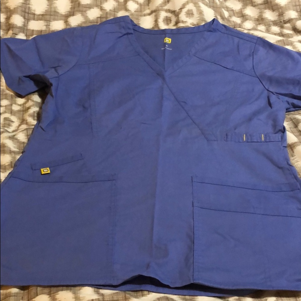 WonderWink crossover scrub top ceil blue size small